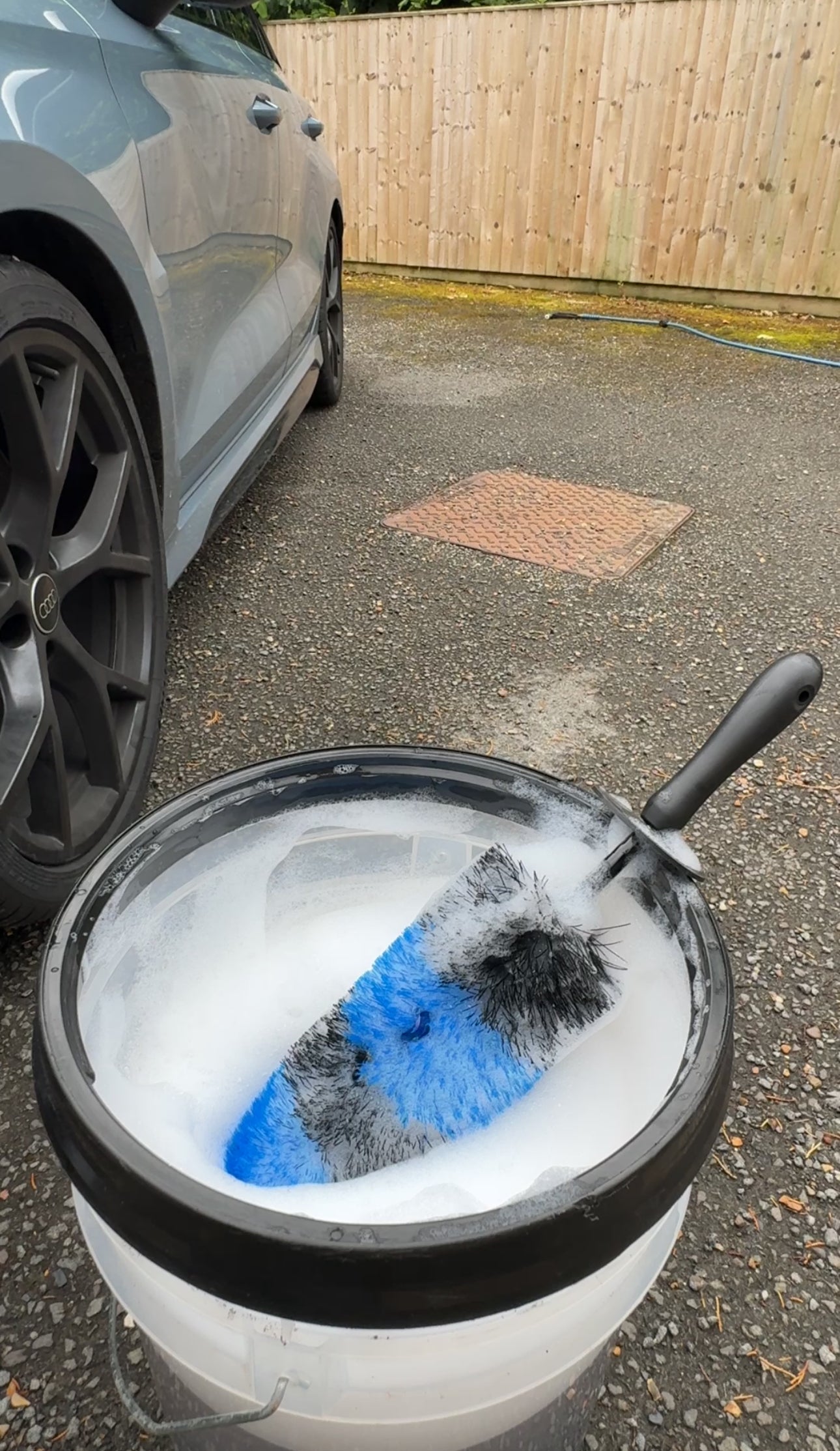 Wheel Barrel Brush